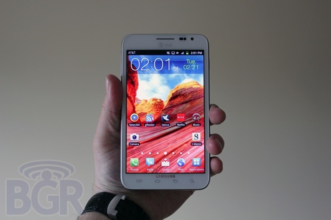 15 августа Samsung может представить 5,5-дюймовый Galaxy Note II