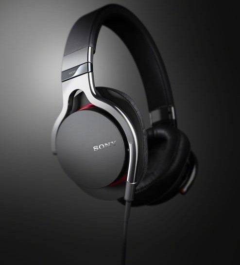 IFA 2012: Sony  NFC-  MDR-1