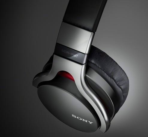 IFA 2012: Sony  NFC-  MDR-1