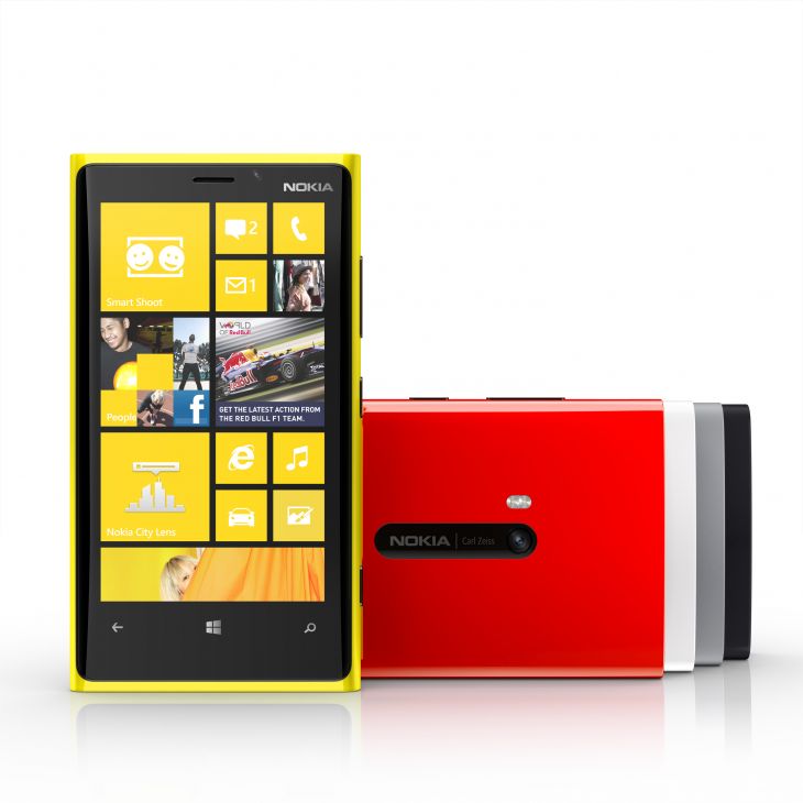 Nokia Lumia 920  Nokia Lumia 820:  WP8- Nokia     