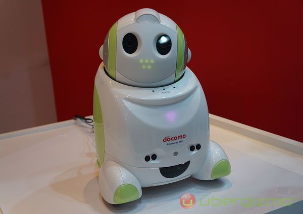 CEATEC 2012: NTT DoCoMo    Shabette Robo