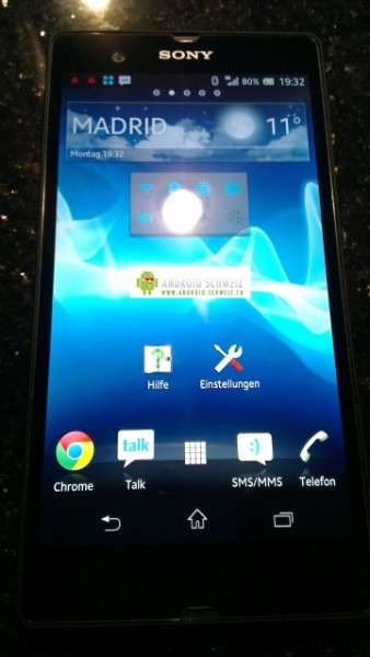 Смартфон Sony C6603 Yuga с Full HD-дисплеем на «живых» фото