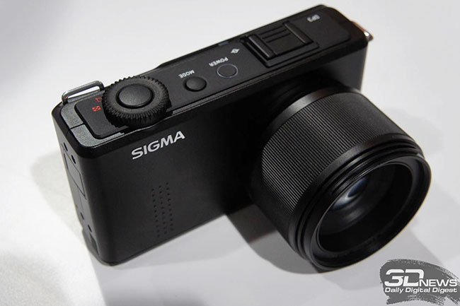 CES 2013:    Sigma DP1, DP2  DP3  46-  APS-C