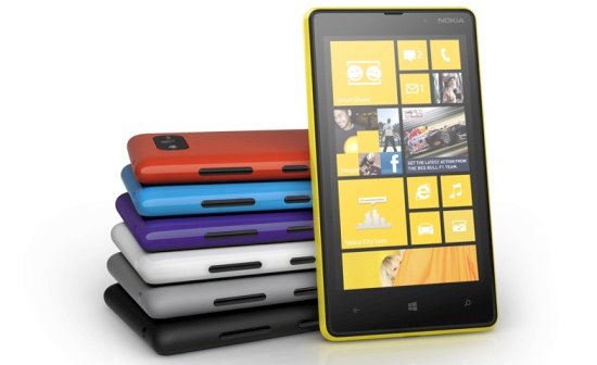 Nokia      Lumia 820