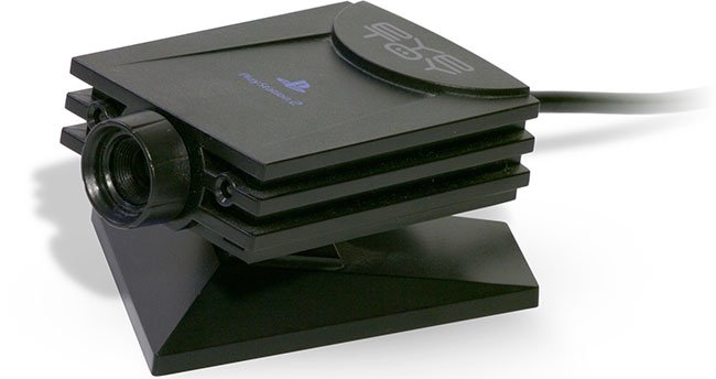 PS4     PlayStation Eye 2    Kinect