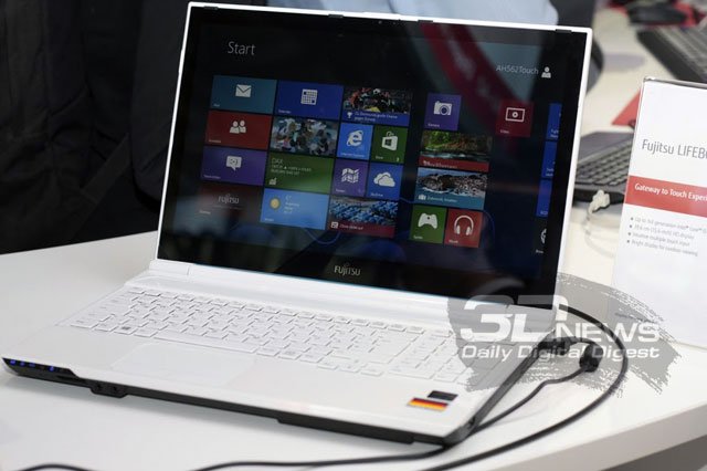 CeBIT 2013:  15,6  Fujitsu Lifebook AH562   