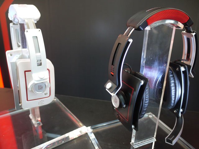 CeBIT 2013: BMW  Thermaltake     Level 10 M Headset