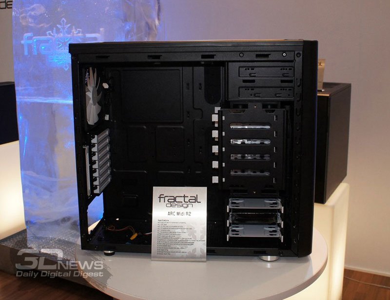 CeBIT 2013:     Fractal Design