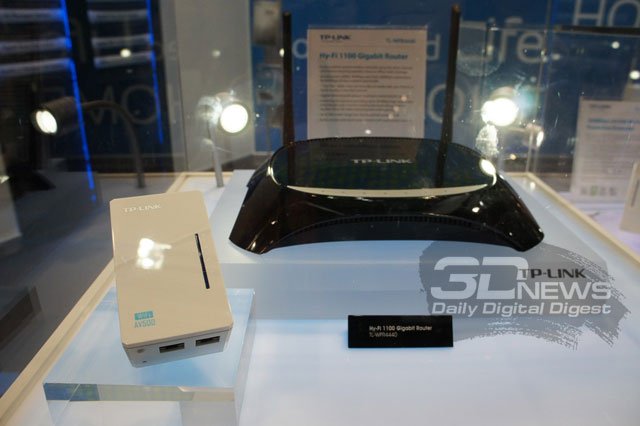 CeBIT 2013:  TP-Link Hy-Fi Gigabit Router 1100   Powerline