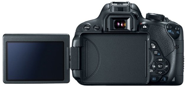 Canon   EOS 700D   -