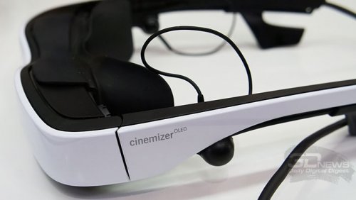 CeBIT 2013:   OLED- Carl Zeiss Cinemizer   Headtracker