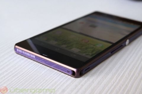 Sony      Xperia i1