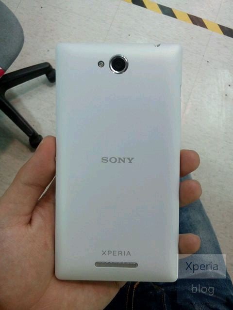    Sony Xperia S39h   