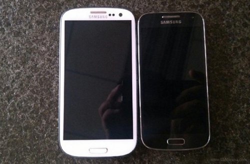    Samsung Galaxy S4 mini