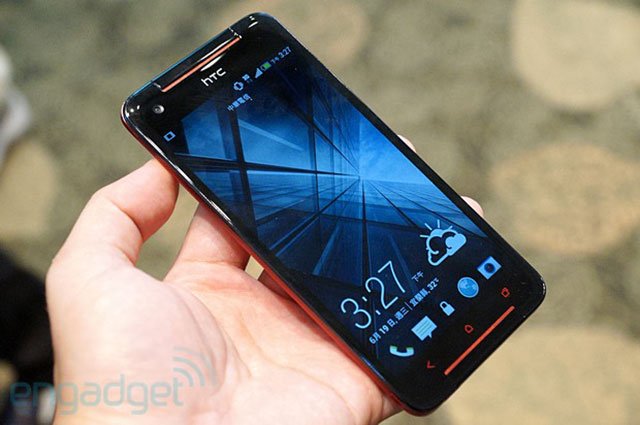 HTC представила Butterfly S: 1,9-ГГц чип Snapdragon 600, камера UltraPixel и батарея 3200 мАч