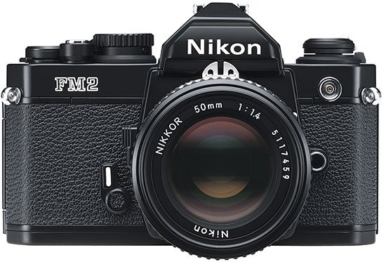 Nikon готовит полнокадровую фотокамеру в ретро-стиле