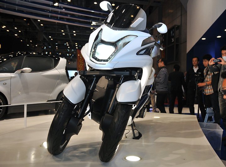 Tokyo Motor Show 2013:  Yamaha Tricity    2014 