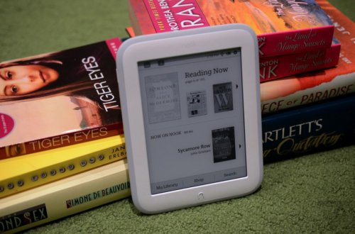  Nook GlowLight  Barnes & Noble    $119