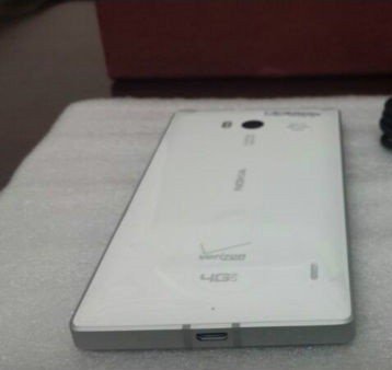     Nokia Lumia 929