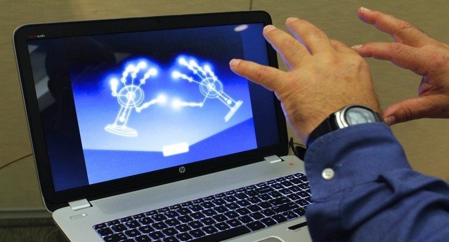       Leap Motion   