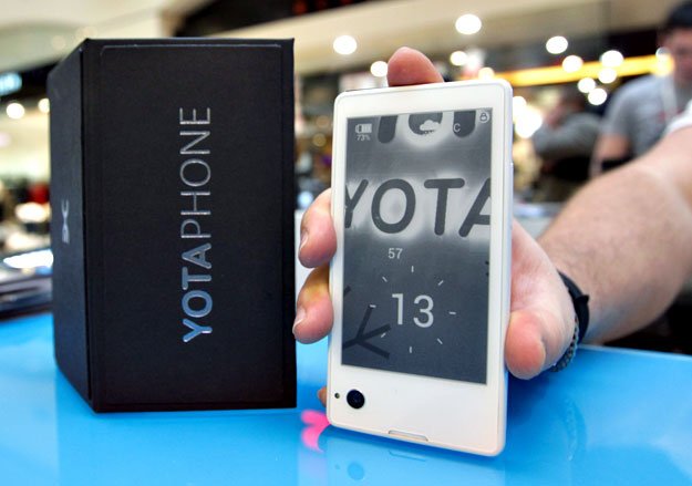     10 000  YotaPhone