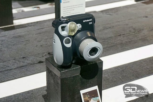 CES 2014:    Polaroid