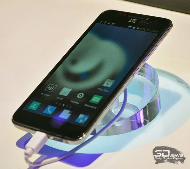 CES 2014:  ,      ZTE