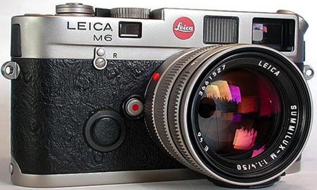 Leica     