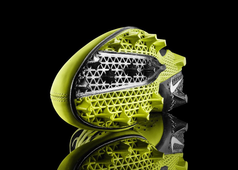 Nike   ,    3D-