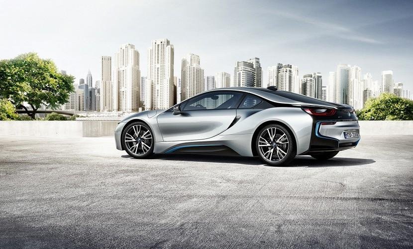 BMW i8:   ,    