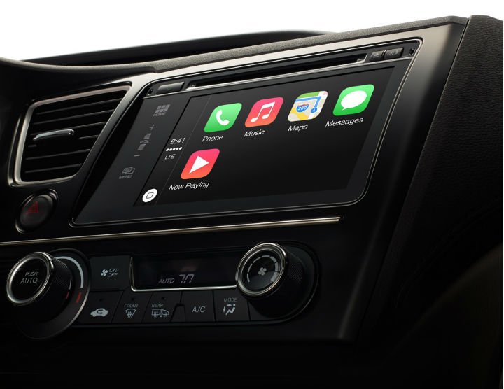 Apple CarPlay  iPhone  