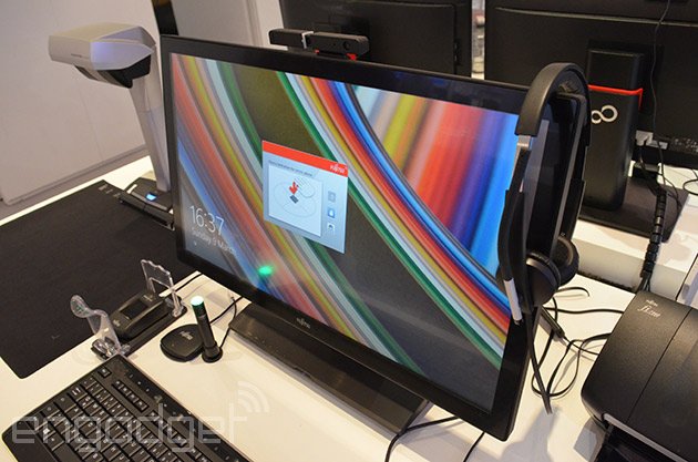 CeBIT 2014:  Fujitsu ESPRIMO X923    LPAM   