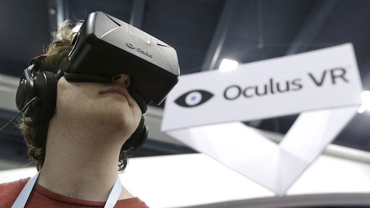 Facebook      Oculus  $2 